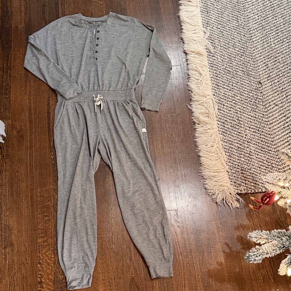 Vuori Gray Button-Up Jumpsuit XS